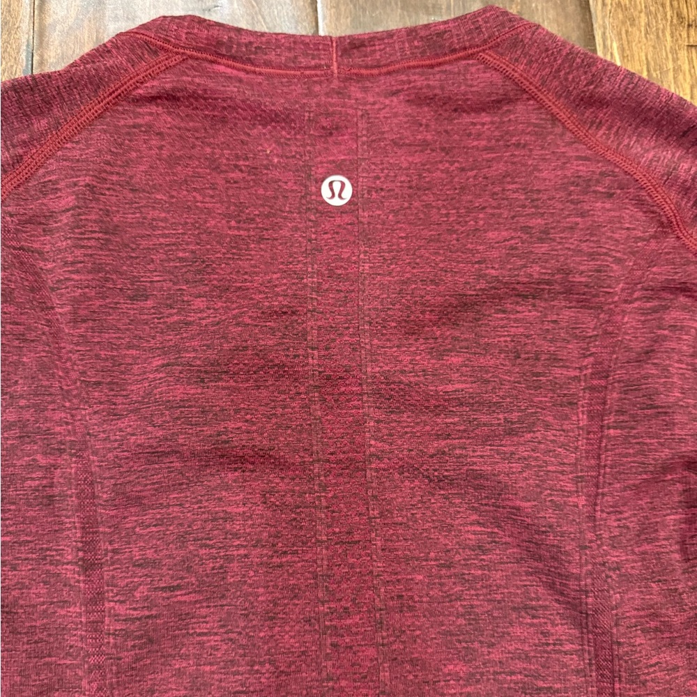 Lululemon Swiftly Tech Long Sleeve Crew Star Ruby Black size 12 - Picture 10 of 11